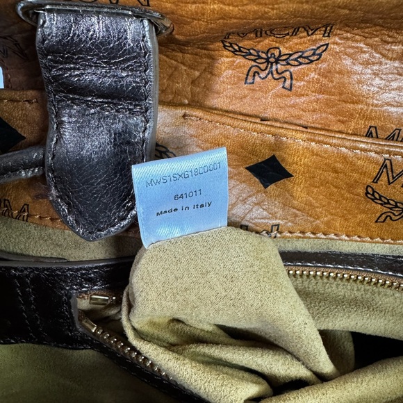 MCM Limited Edition Visetos made in Italy Drawstring Satchel/Crossbody bag - Picture 10 of 16